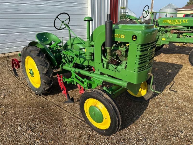 John Deere L Equipment Image0