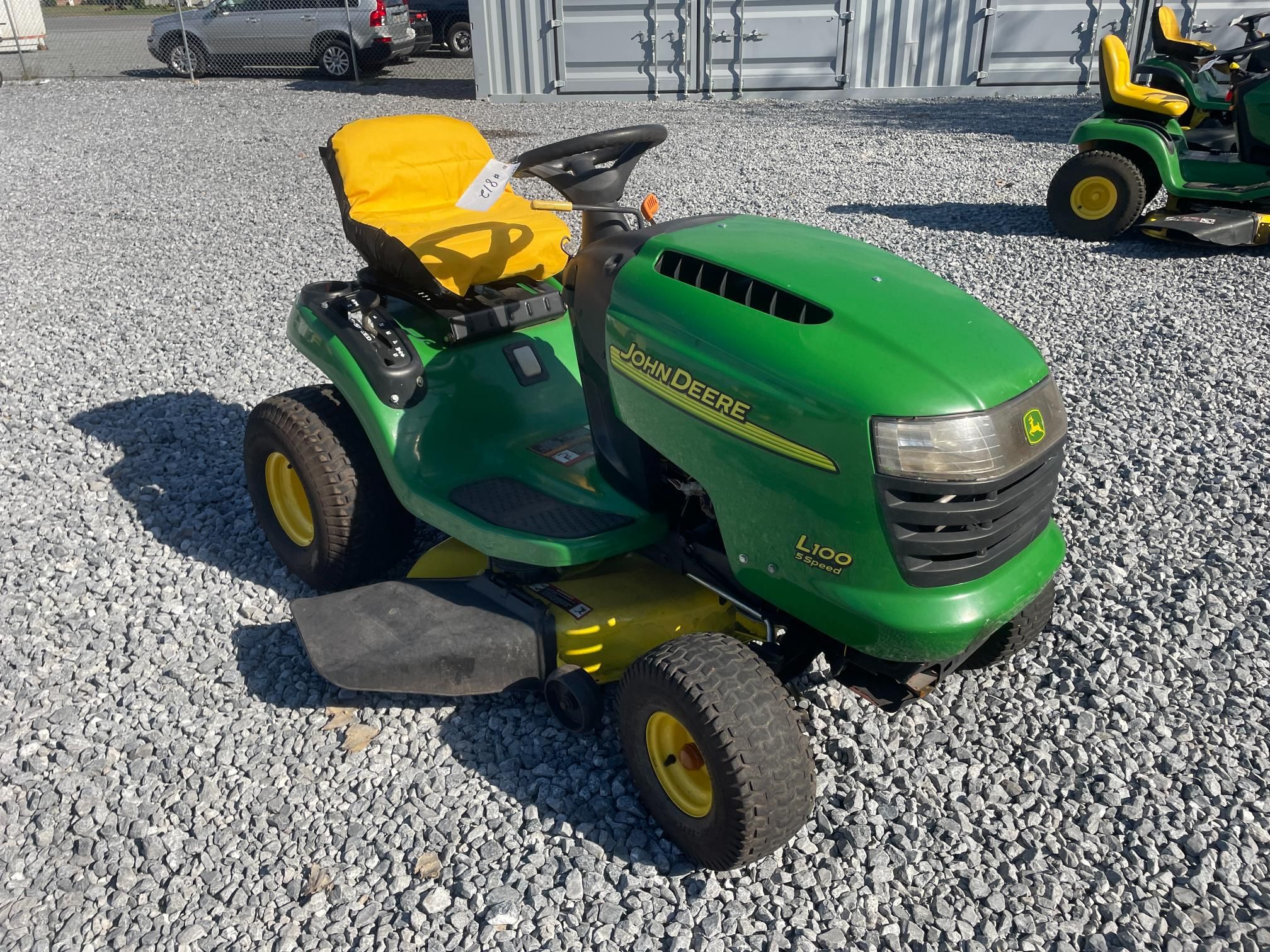 John Deere L100 Equipment Image0