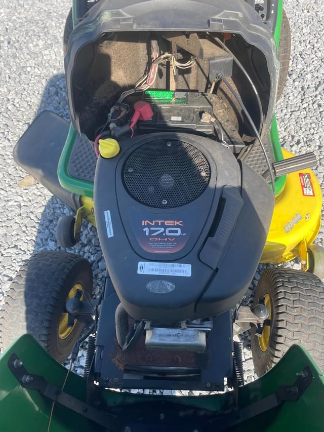 Image of John Deere L100 equipment image 4
