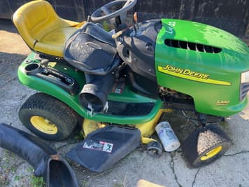 Main image John Deere L100