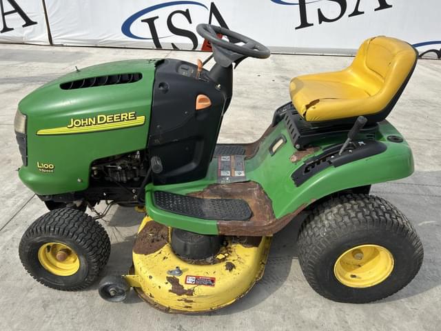 Image of John Deere L100 equipment image 1