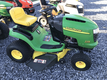 Main image John Deere L108