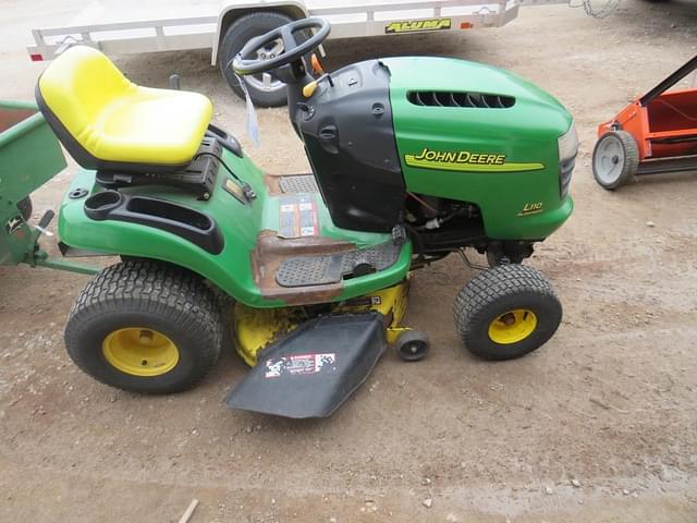 Image of John Deere L110 equipment image 3