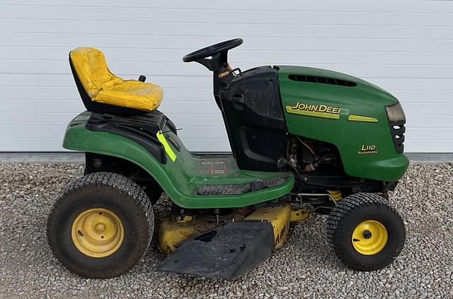 Image of John Deere L110 equipment image 2