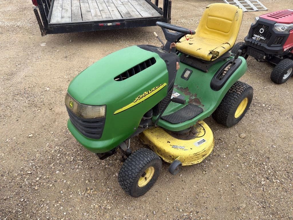 Image of John Deere L110 Primary image