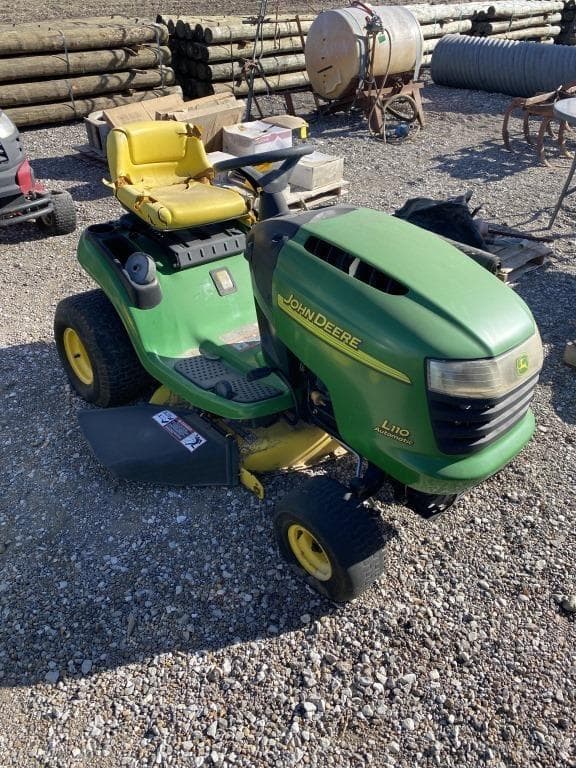 Image of John Deere L110 Image 1