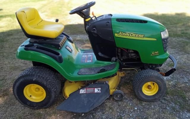 Image of John Deere L110 equipment image 2
