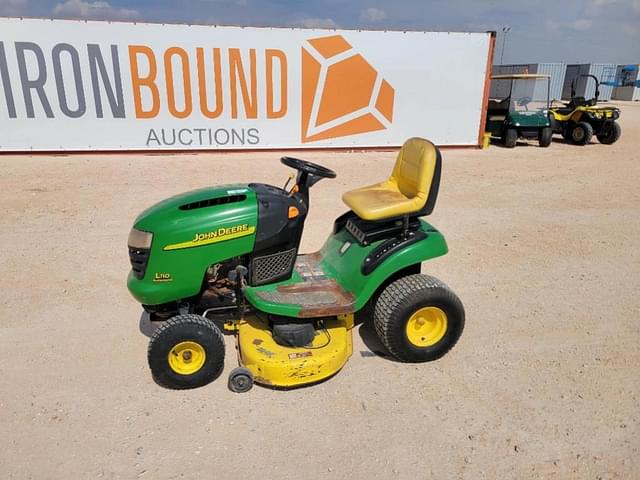 Image of John Deere L110 equipment image 1