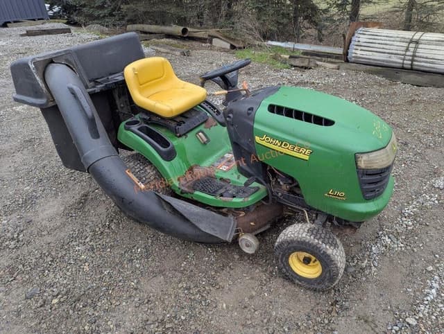 Image of John Deere L110 equipment image 1