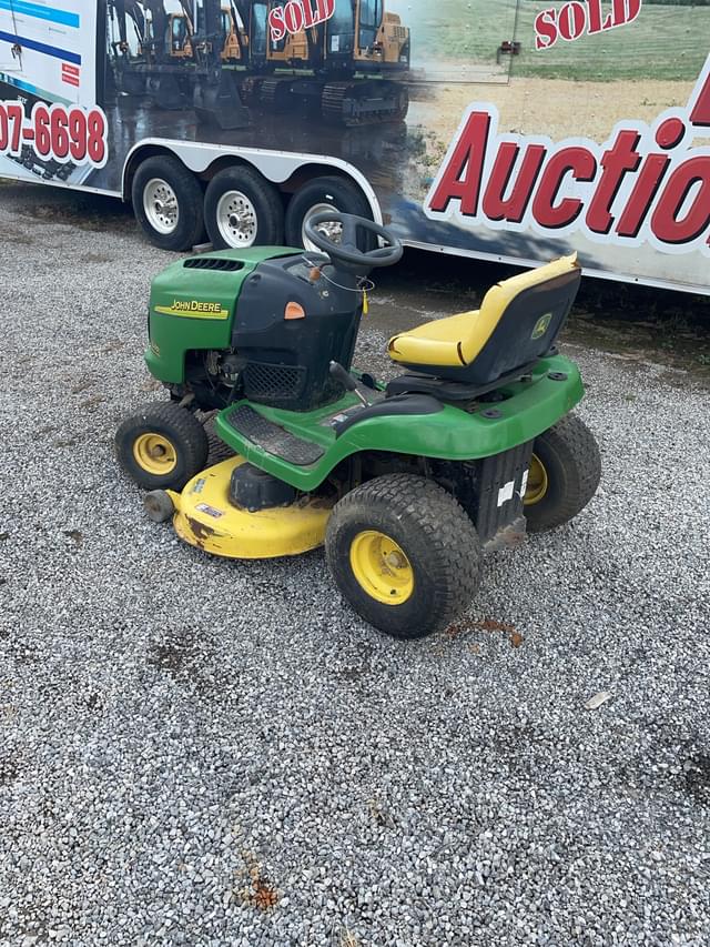 Image of John Deere L110 equipment image 1
