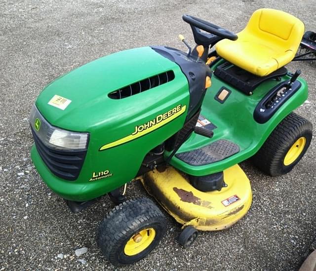 Image of John Deere L110 equipment image 1
