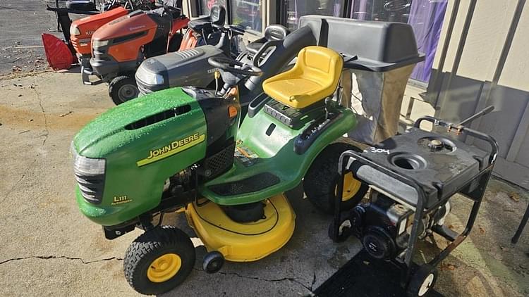 John deere discount l111 lawn tractor