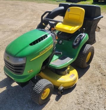 Main image John Deere L118