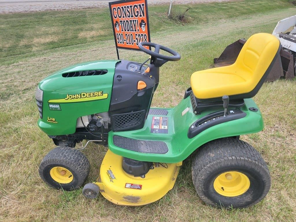 Image of John Deere L118 Primary image