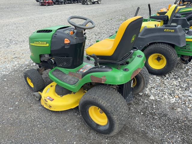 Image of John Deere L118 equipment image 3