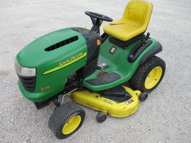 John deere discount l120 riding mower