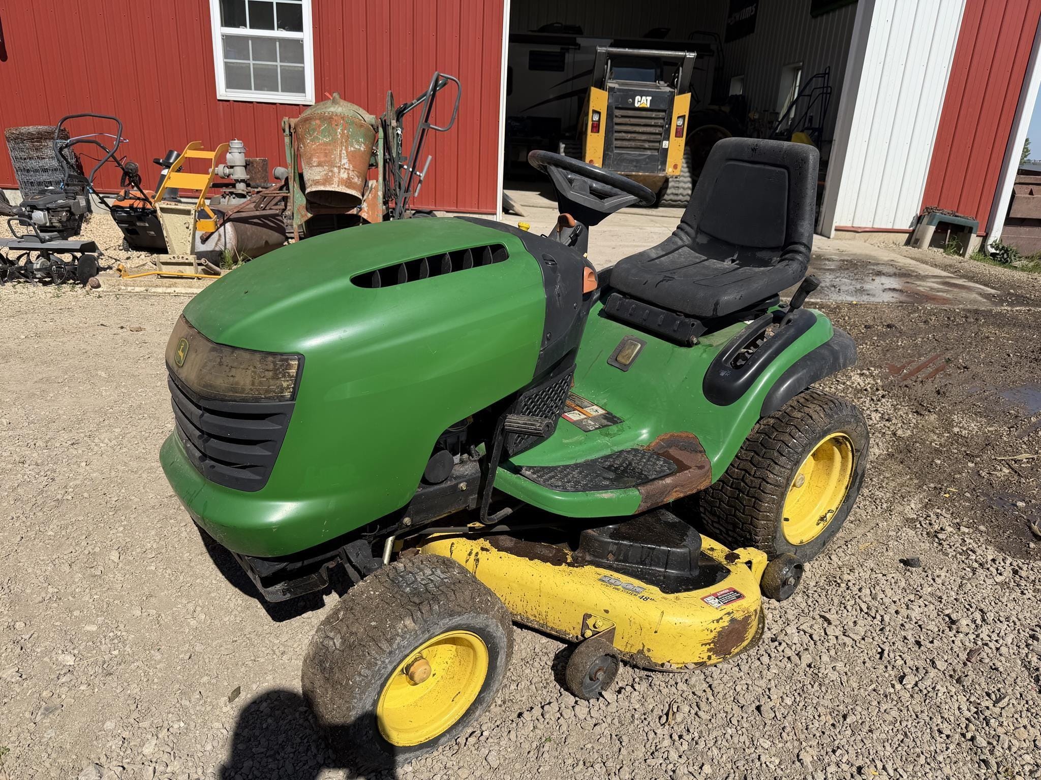 John Deere L120 Equipment Image0