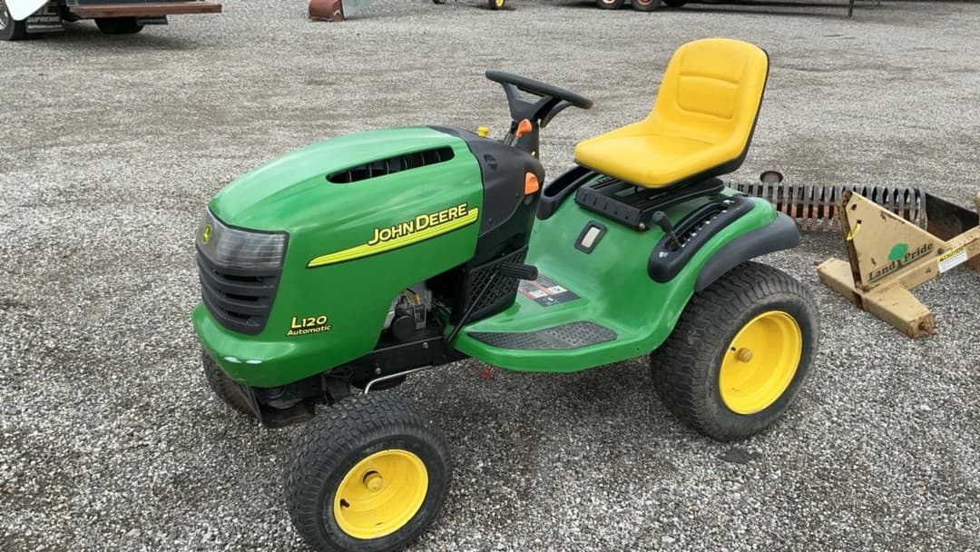 Image of John Deere L120 Primary image