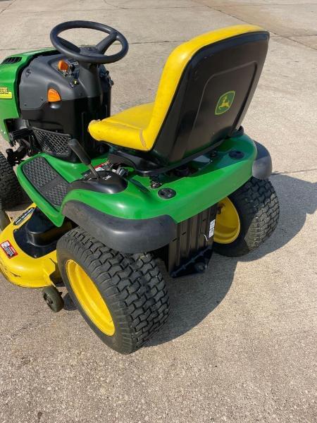 Image of John Deere L120 equipment image 4