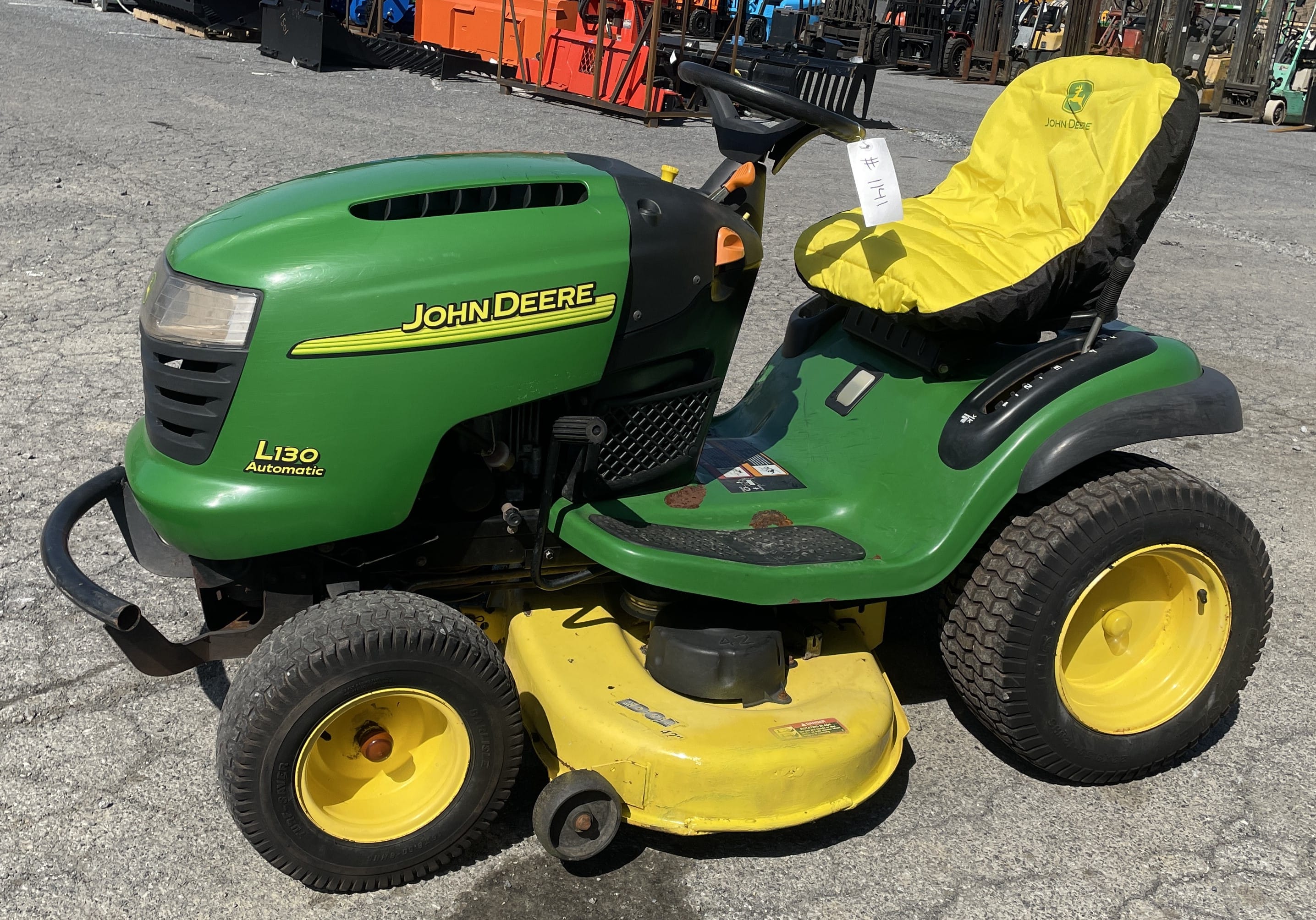 Main image John Deere L130
