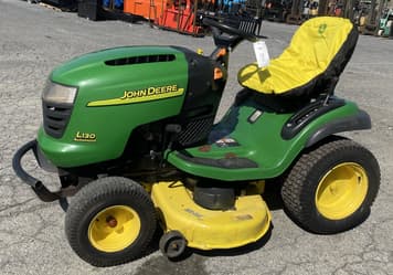 Main image John Deere L130