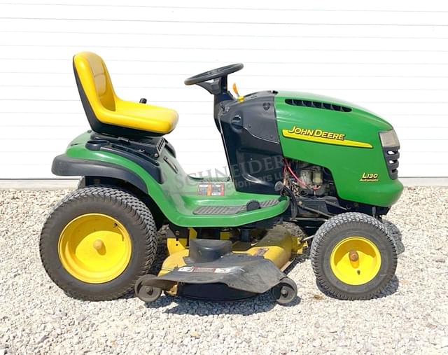 Image of John Deere L130 equipment image 2