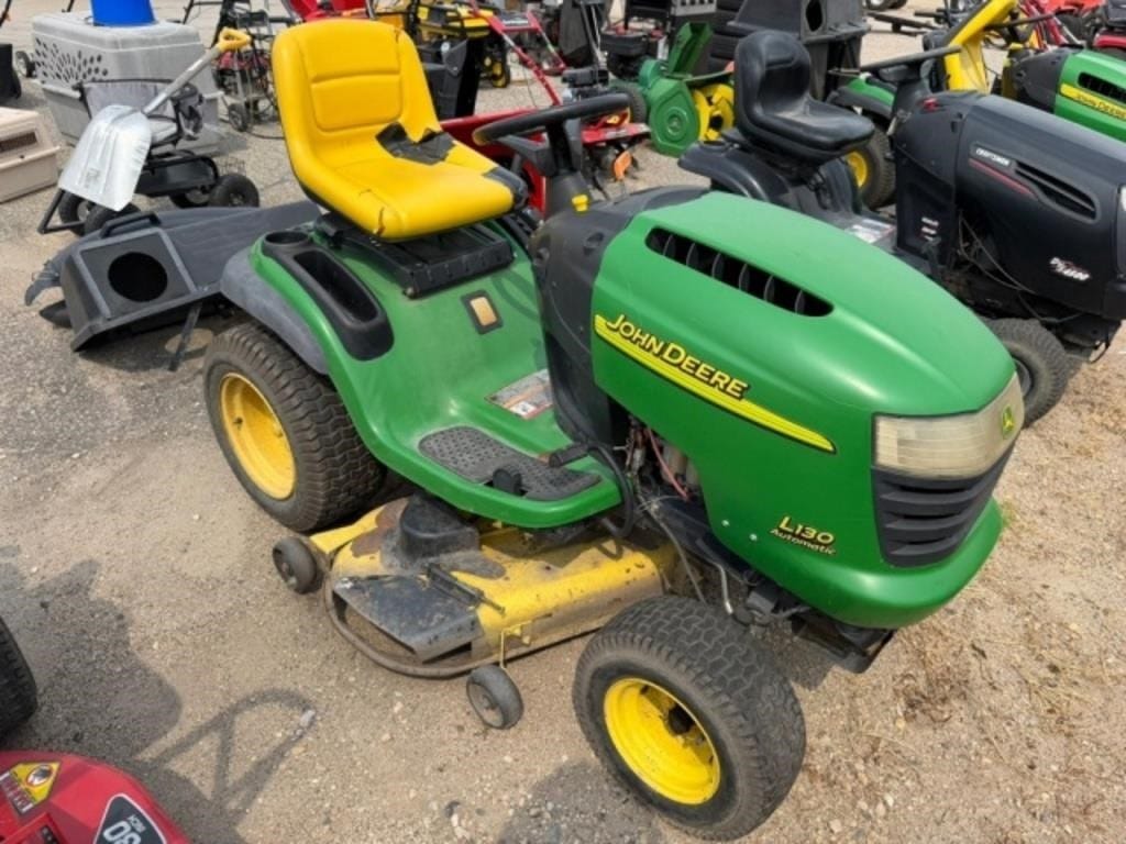 2003 John Deere L130 Equipment Image0