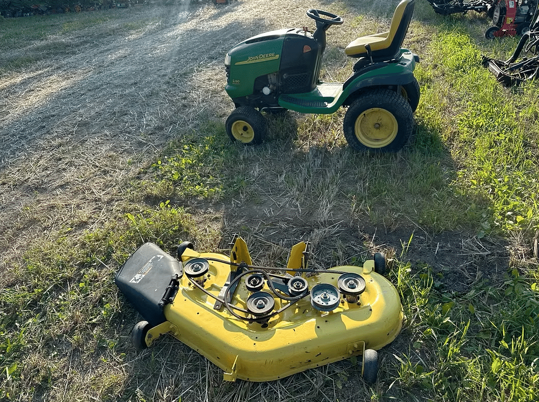Image of John Deere L130 Image 1