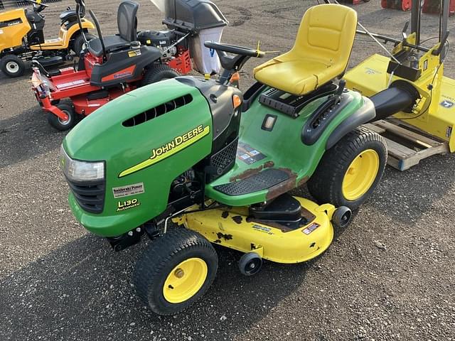Image of John Deere L130 equipment image 1