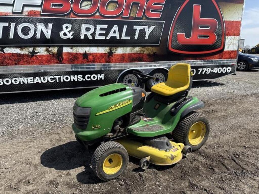 Image of John Deere L130 Primary image