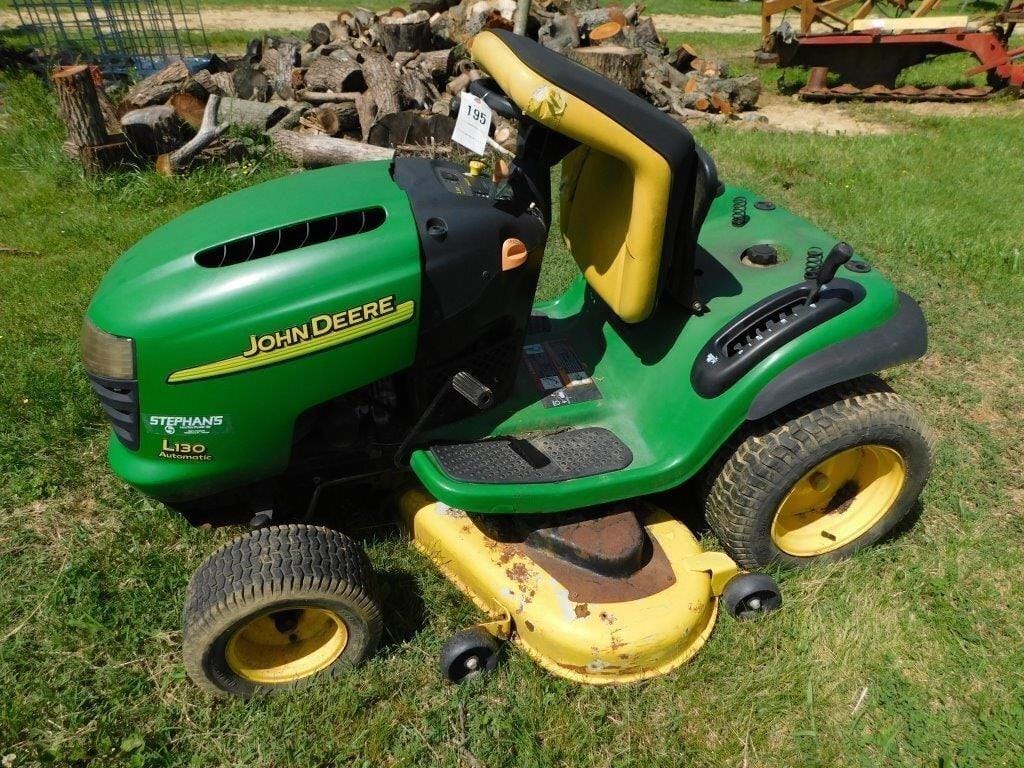 Main image John Deere L130