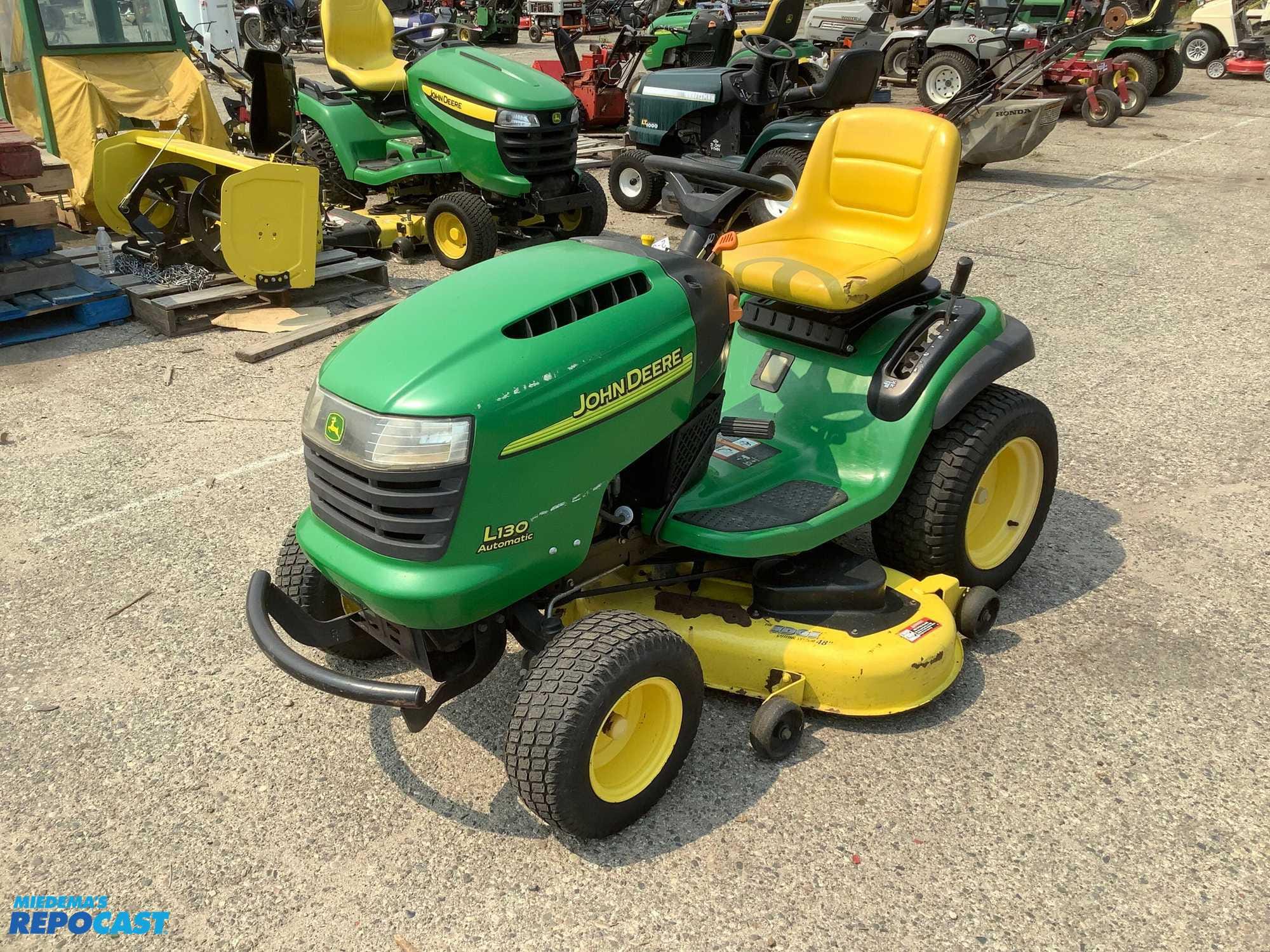 Main image John Deere L130