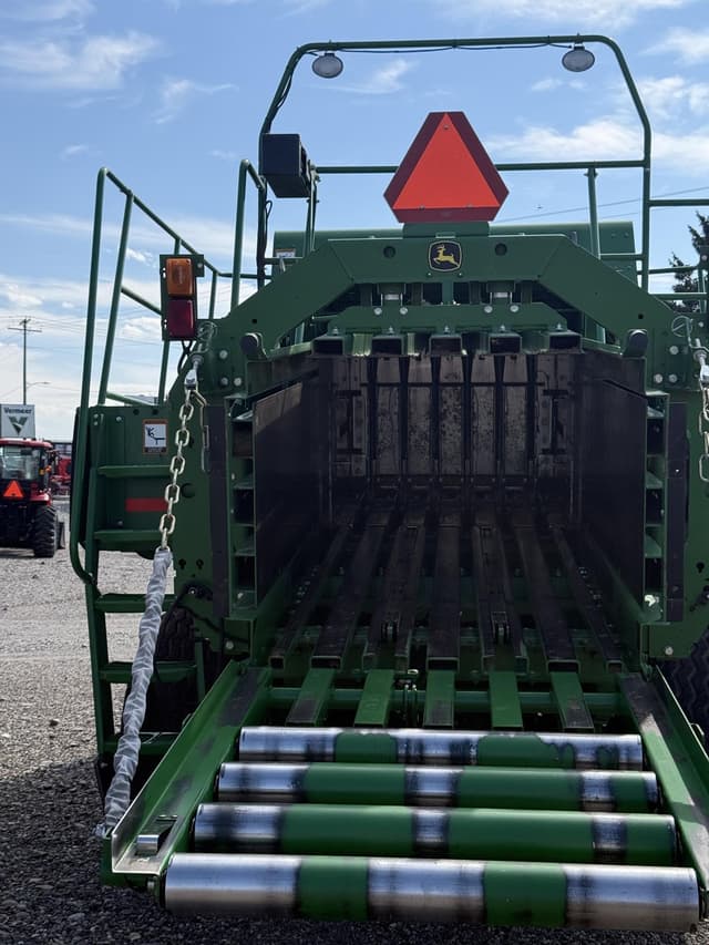 Image of John Deere L340 equipment image 4