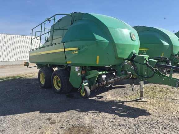2019 John Deere L341 Equipment Image0