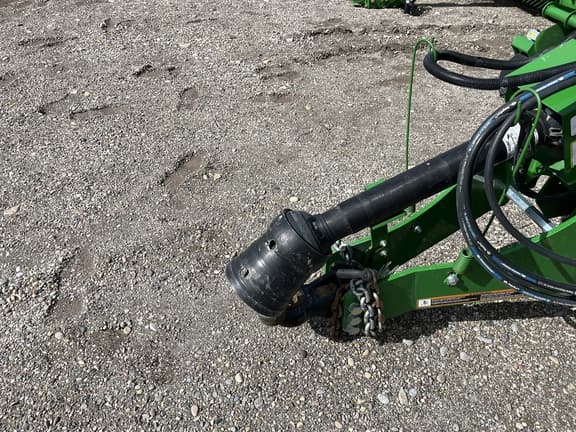 Image of John Deere L341R equipment image 2