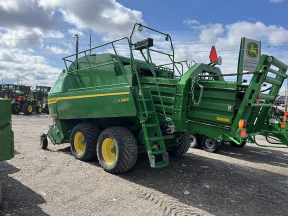 Image of John Deere L341R High-Density equipment image 3