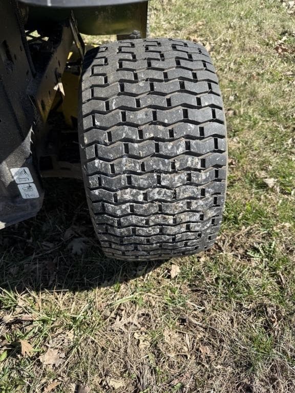 Image of John Deere LA145 equipment image 4