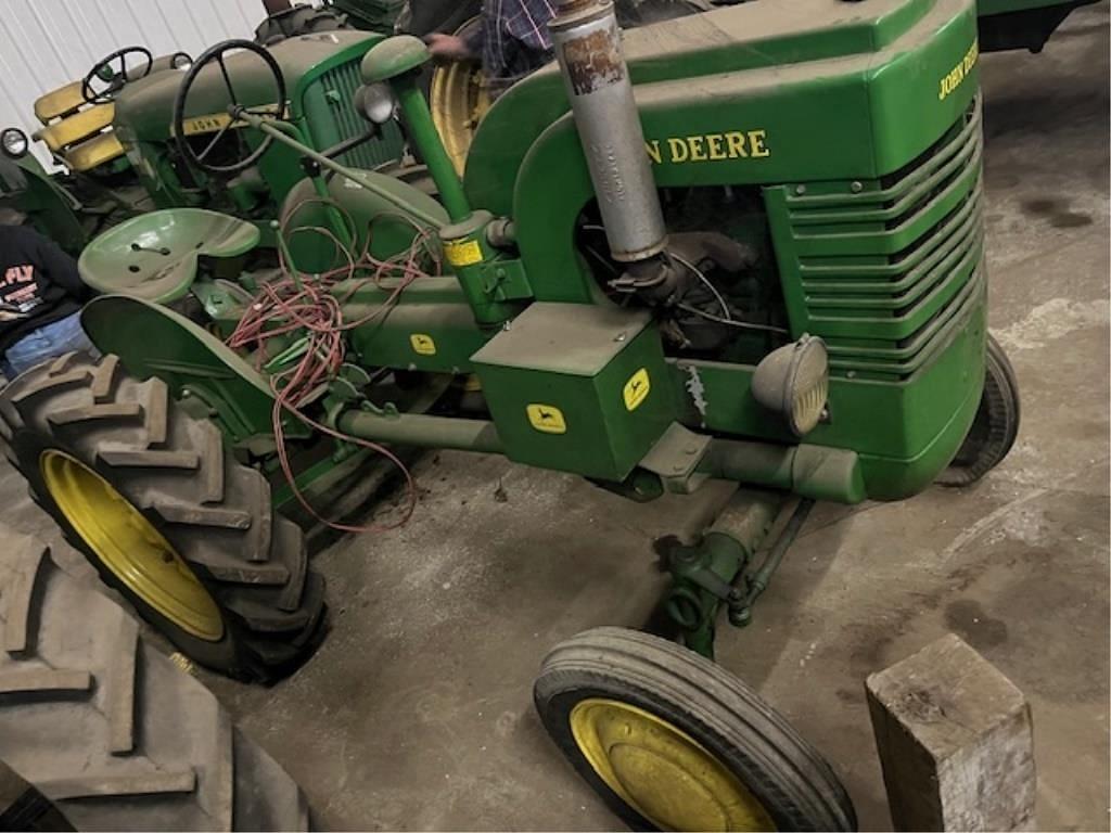 Image of John Deere LA Image 0