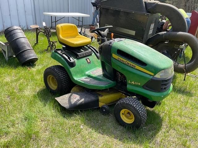 Image of John Deere LA105 equipment image 2
