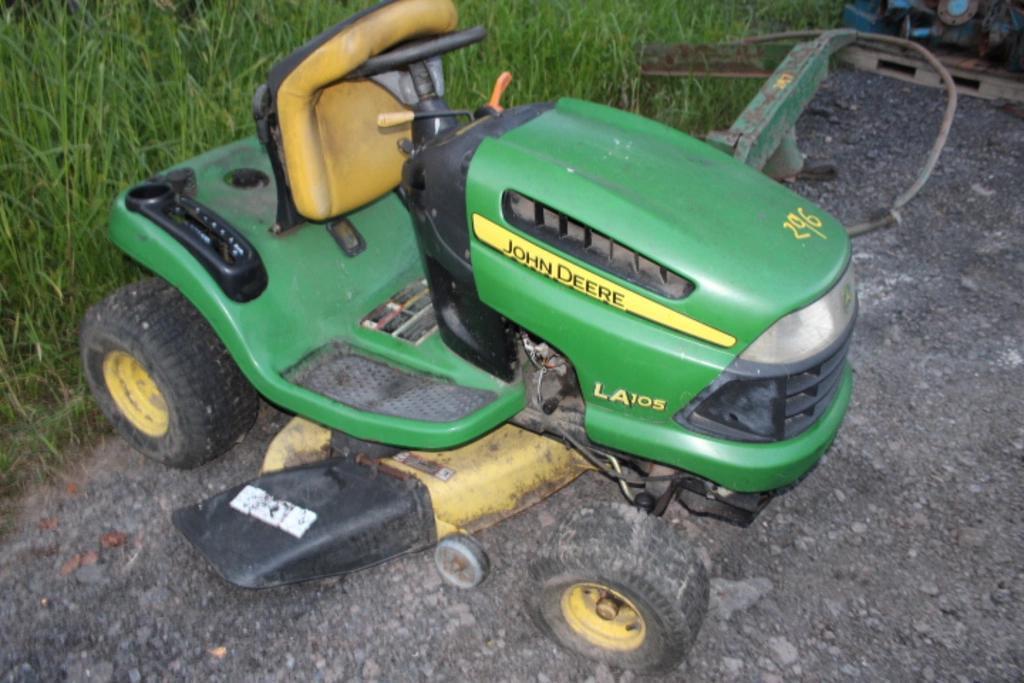 Image of John Deere LA105 Image 0
