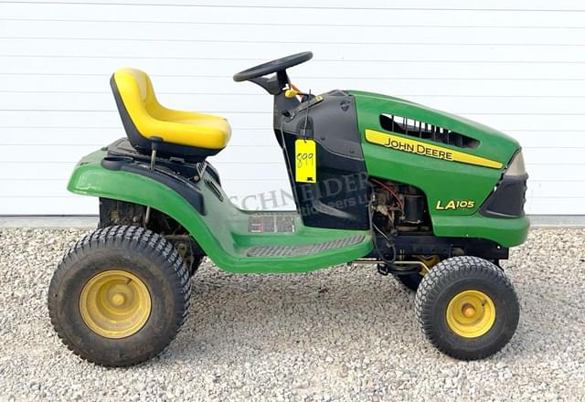 Image of John Deere LA105 equipment image 2