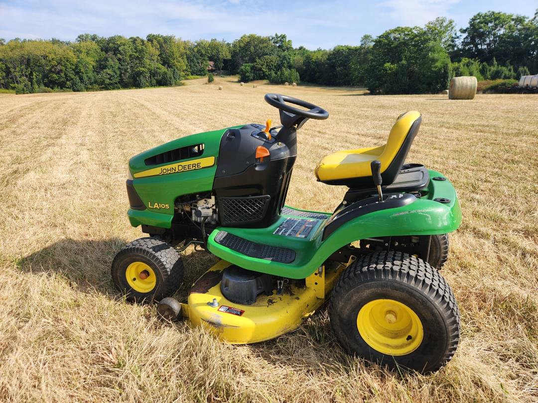 Image of John Deere LA105 Primary image
