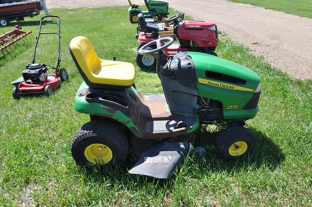 Image of John Deere LA110 equipment image 3