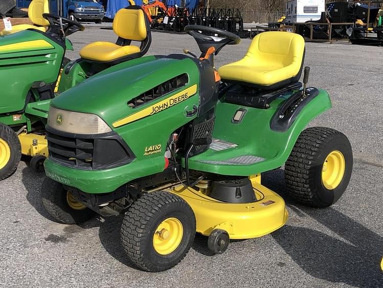 John deere best sale la110 mower