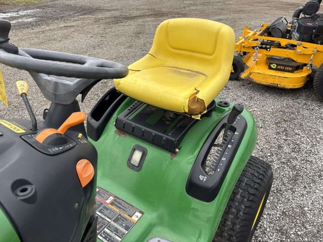 Image of John Deere LA115 equipment image 2