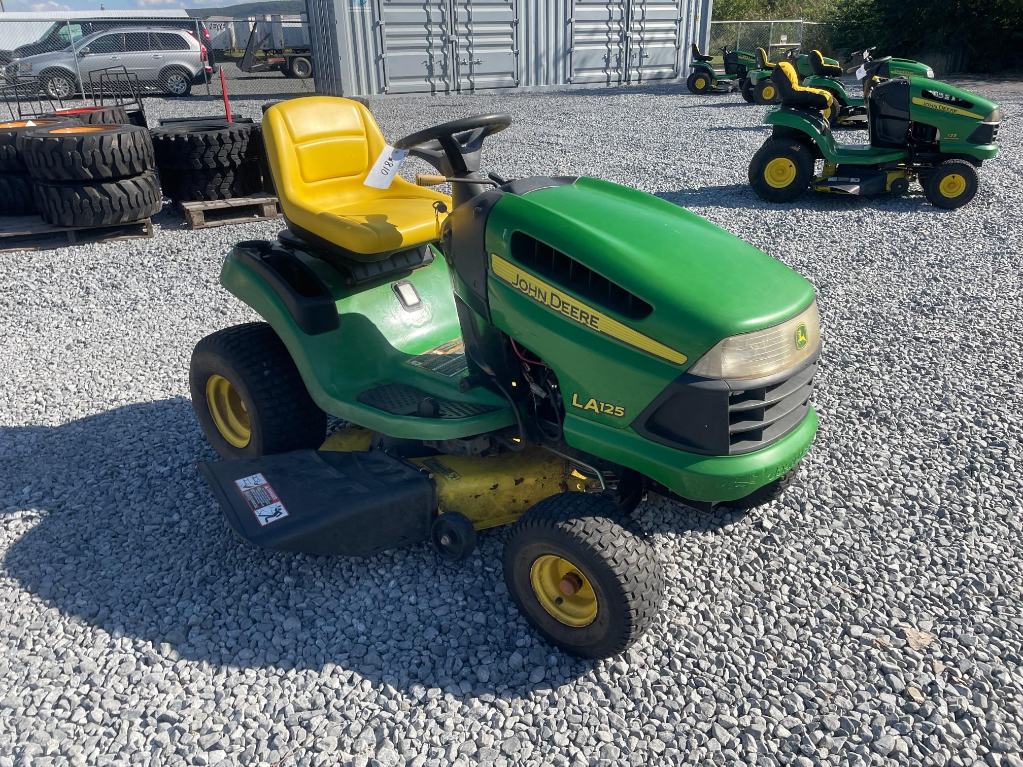 John Deere LA125 Equipment Image0
