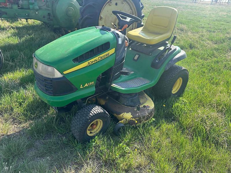 Image of John Deere LA135 Primary image