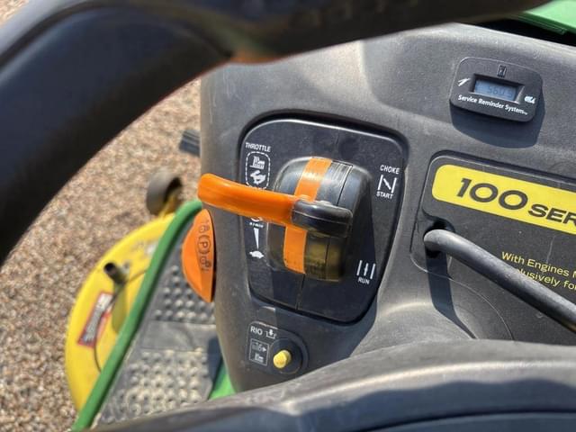 Image of John Deere LA135 equipment image 4