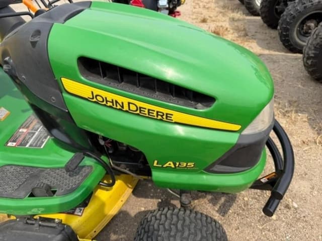 Image of John Deere LA135 equipment image 2