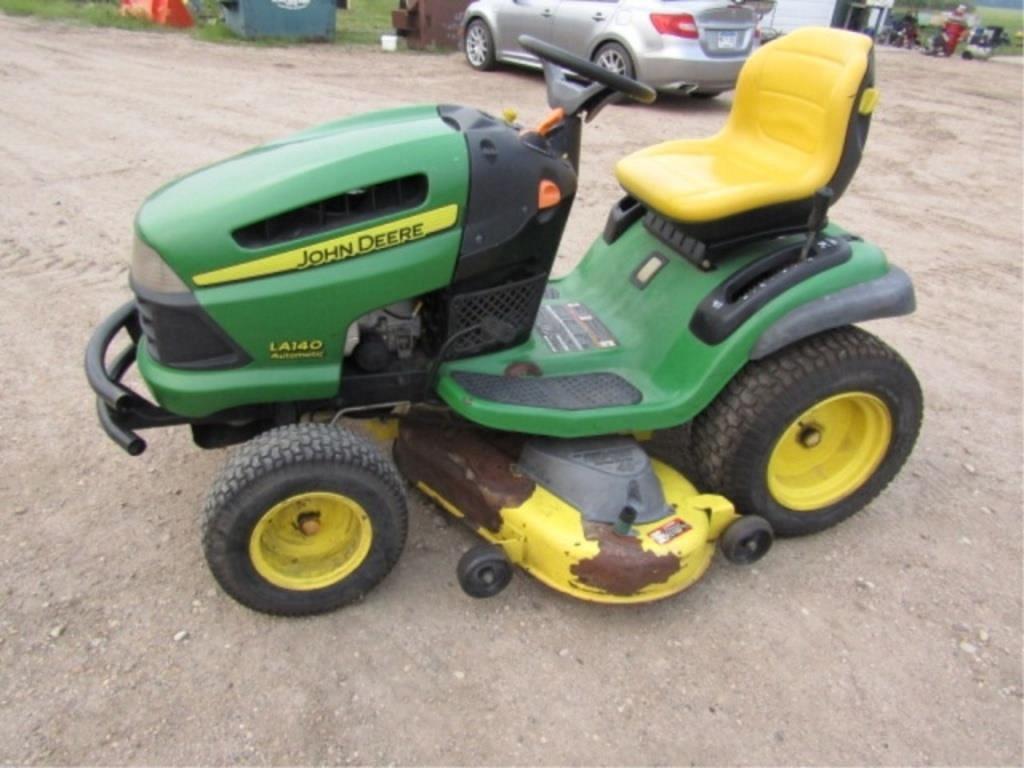 Image of John Deere LA140 Primary image